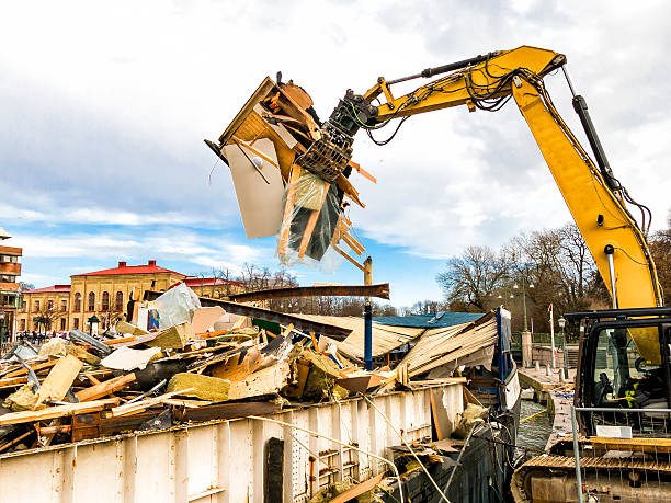 Best Commercial Junk Removal  in Walnut Creek, OH